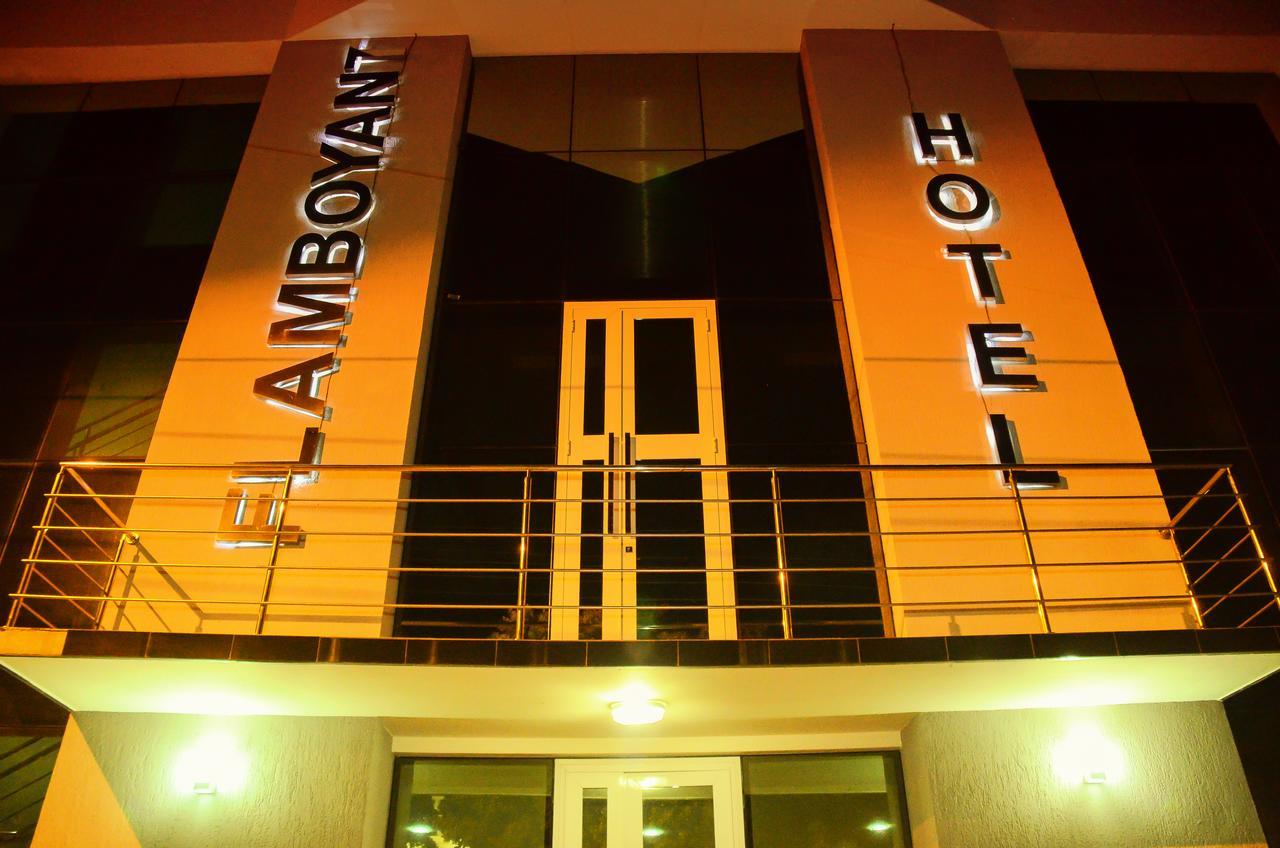 Hotel Flamboyant Catalão Exteriör bild